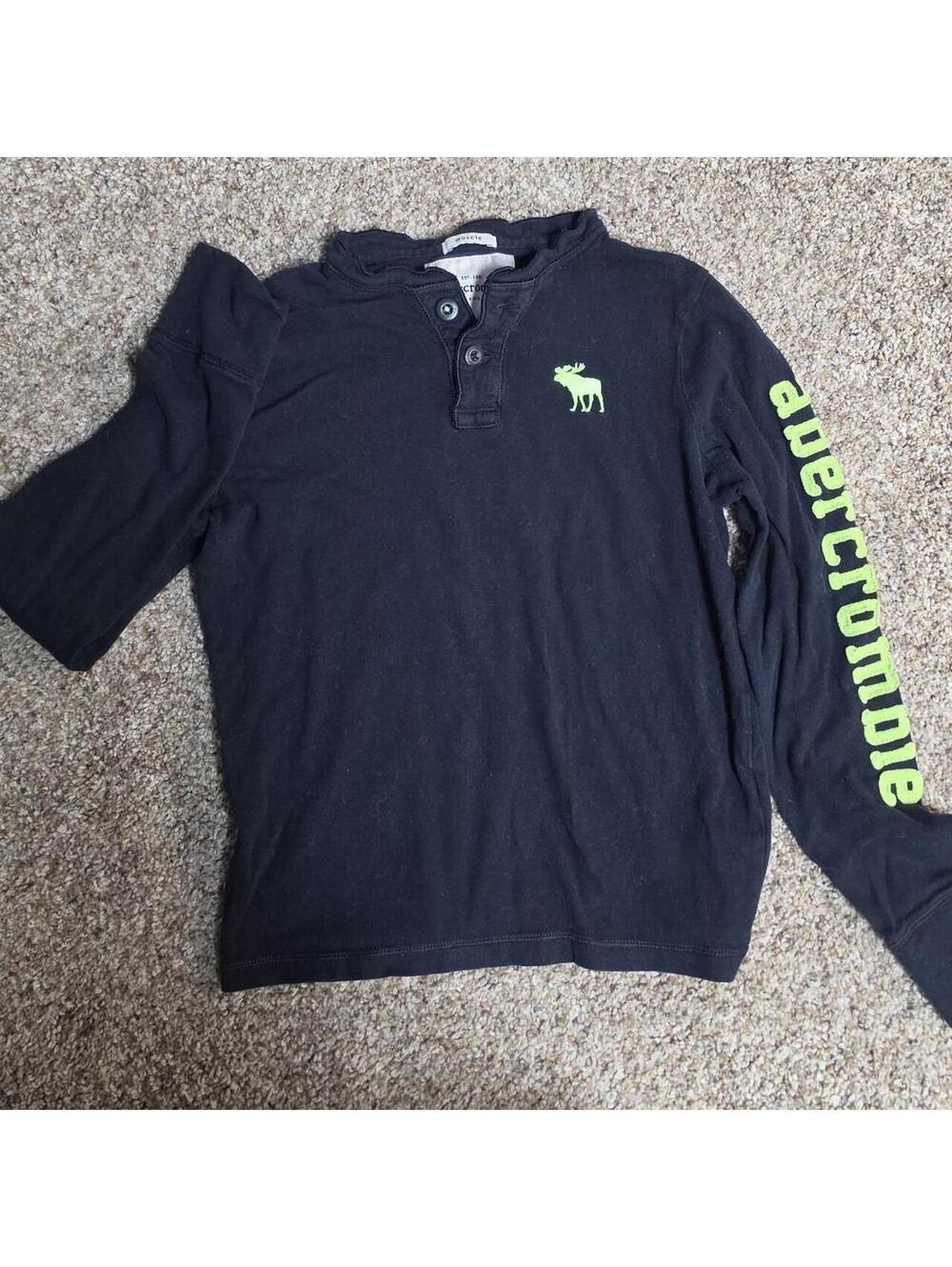 Abercrombie & Fitch kids long sleeve shirt in size M